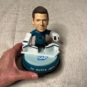 Martin Jones NHL San Jose Sharks 2016-2017 Bobblehead GOALIE SGA BRAND NEW NIB